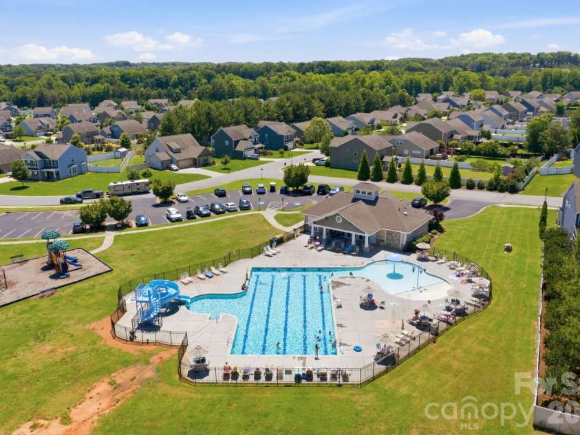 3026 Spinner Court, Denver, NC 28037.  MLS# CAR4389852, YatesRealty ID 31698. 