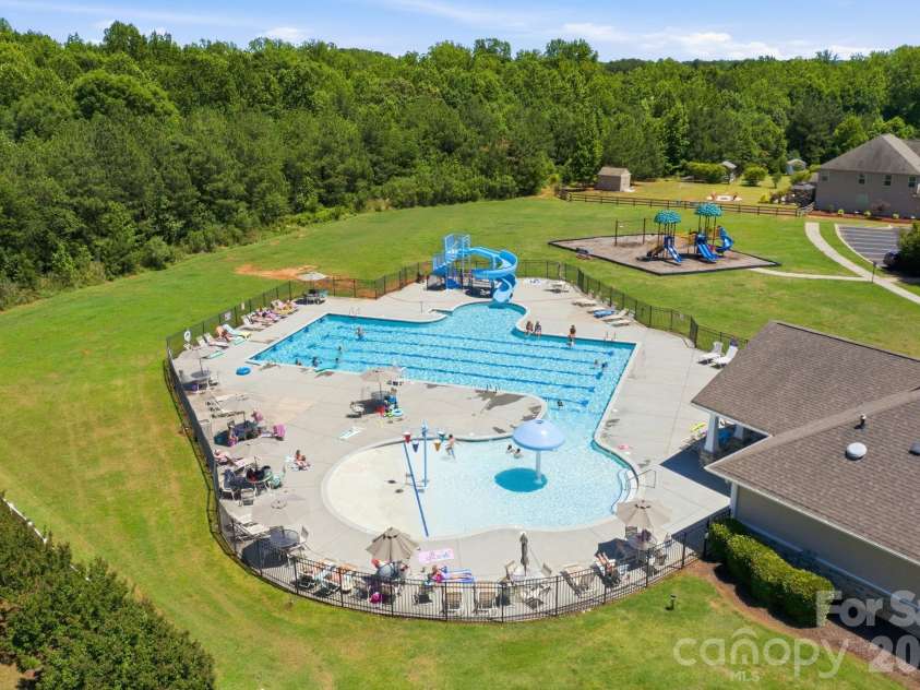 3026 Spinner Court, Denver, NC 28037.  MLS# CAR4389852, YatesRealty ID 31698. 