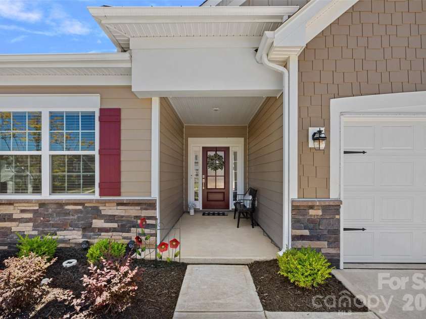 1969 Copper Path Drive, Fort Mill, SC 29715.  MLS# CAR4390791, YatesRealty ID 31699. Covered front entry