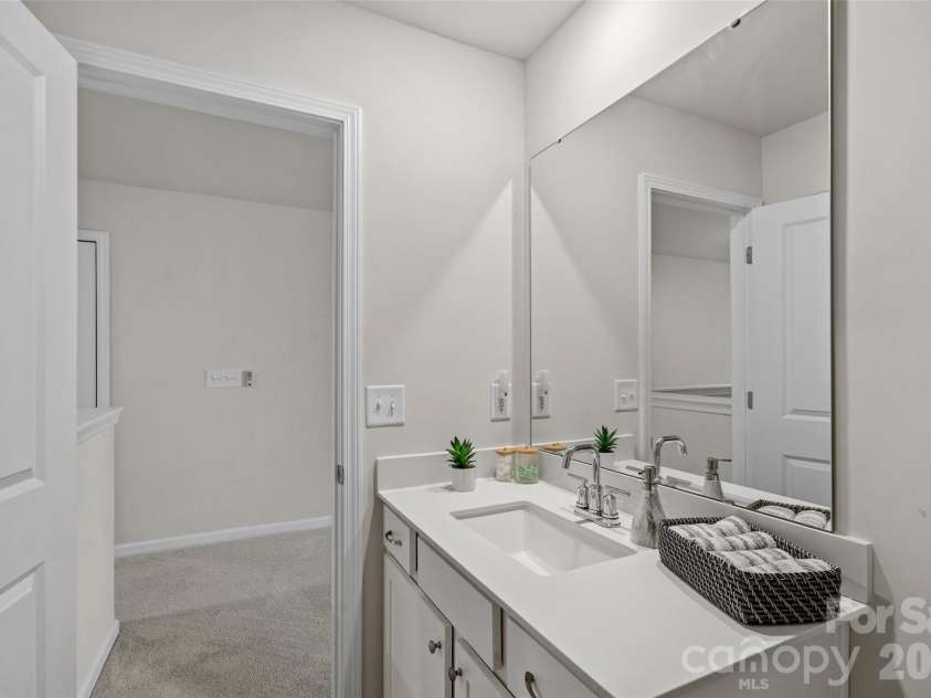 1969 Copper Path Drive, Fort Mill, SC 29715.  MLS# CAR4390791, YatesRealty ID 31699. Full bath