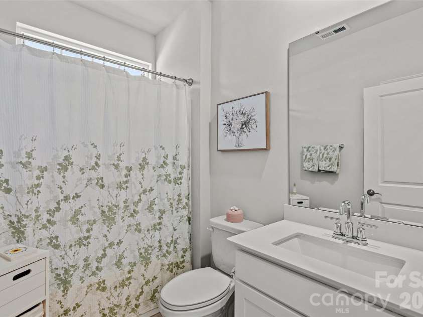 1969 Copper Path Drive, Fort Mill, SC 29715.  MLS# CAR4390791, YatesRealty ID 31699. Main level full bath