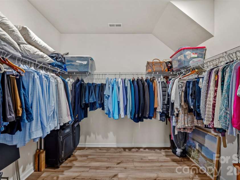 1969 Copper Path Drive, Fort Mill, SC 29715.  MLS# CAR4390791, YatesRealty ID 31699. Primary walk-in closet