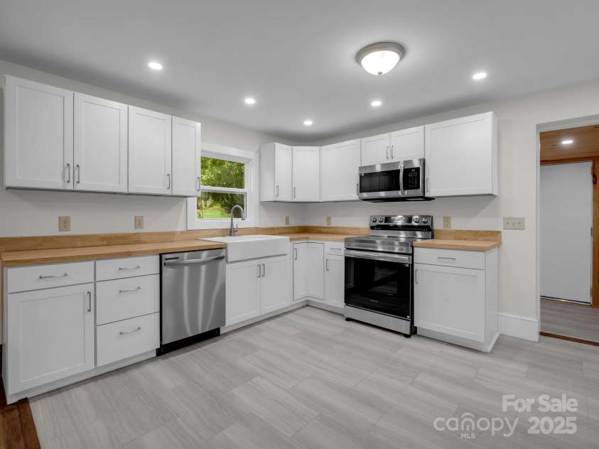 339 Flack Road, Forest City, NC 28043.  MLS# CAR4290425, YatesRealty ID 31699. 