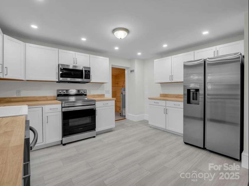 339 Flack Road, Forest City, NC 28043.  MLS# CAR4290425, YatesRealty ID 31699. 