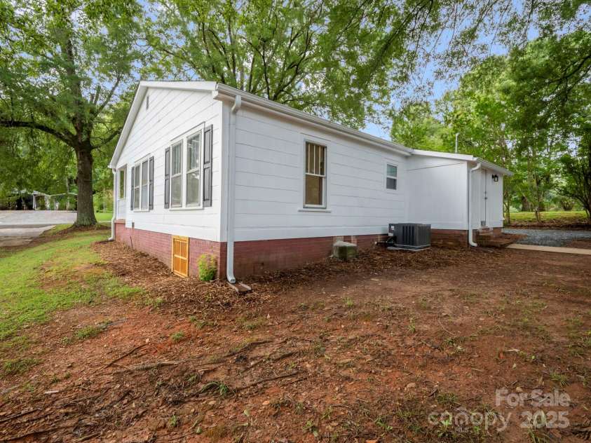 339 Flack Road, Forest City, NC 28043.  MLS# CAR4290425, YatesRealty ID 31699. 