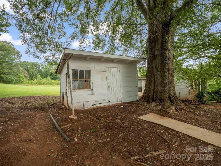 339 Flack Road, Forest City, NC 28043.  MLS# CAR4290425, YatesRealty ID 31699. 