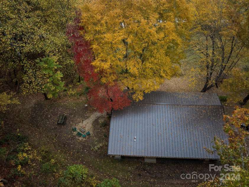 440 Smokey Vista Drive, Bryson City, NC 28713.  MLS# CAR4206020, YatesRealty ID 317. 