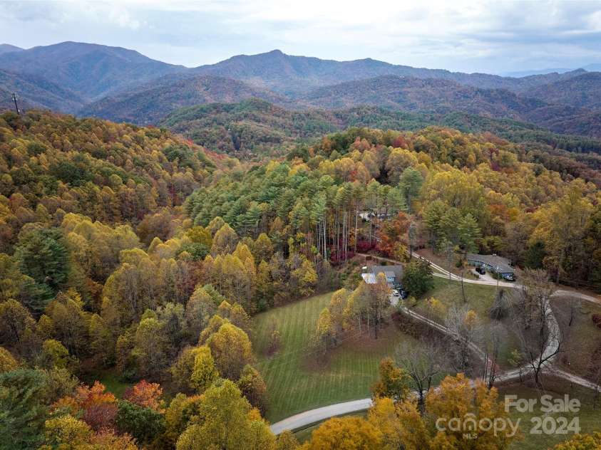 440 Smokey Vista Drive, Bryson City, NC 28713.  MLS# CAR4206020, YatesRealty ID 317. 