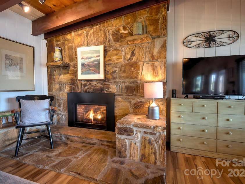 440 Smokey Vista Drive, Bryson City, NC 28713.  MLS# CAR4206020, YatesRealty ID 317. 