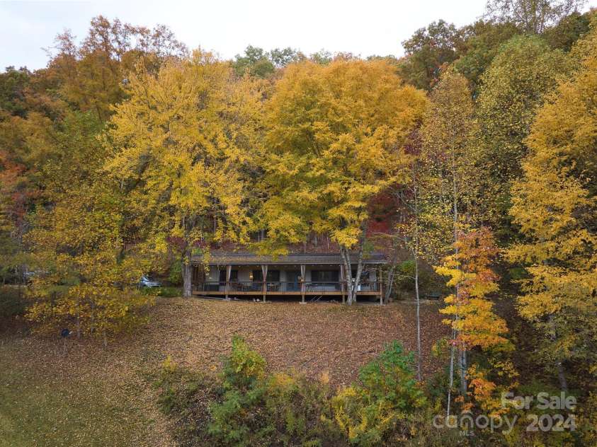 440 Smokey Vista Drive, Bryson City, NC 28713.  MLS# CAR4206020, YatesRealty ID 317. 