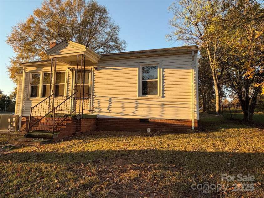 928 Bost Street, Albemarle, NC 28001.  MLS# CAR4319015, YatesRealty ID 317. 