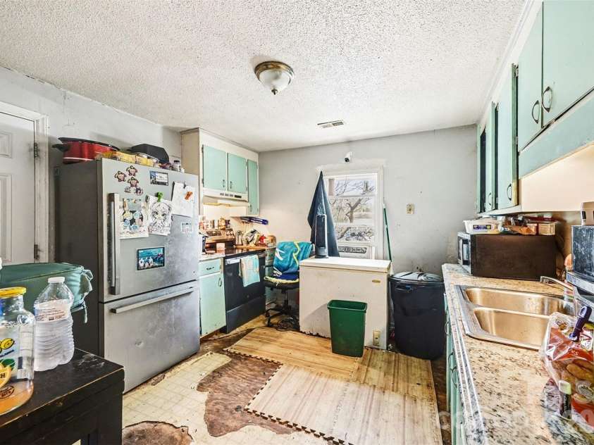 1477 Flat Creek Road, Lancaster, SC 29720.  MLS# CAR4334461, YatesRealty ID 3170. 