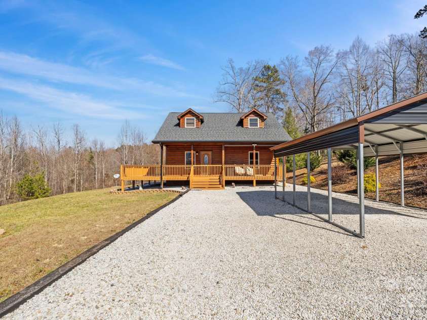 176 Mystic Ridge, Union Mills, NC 28167.  MLS# CAR4233605, YatesRealty ID 3170. 