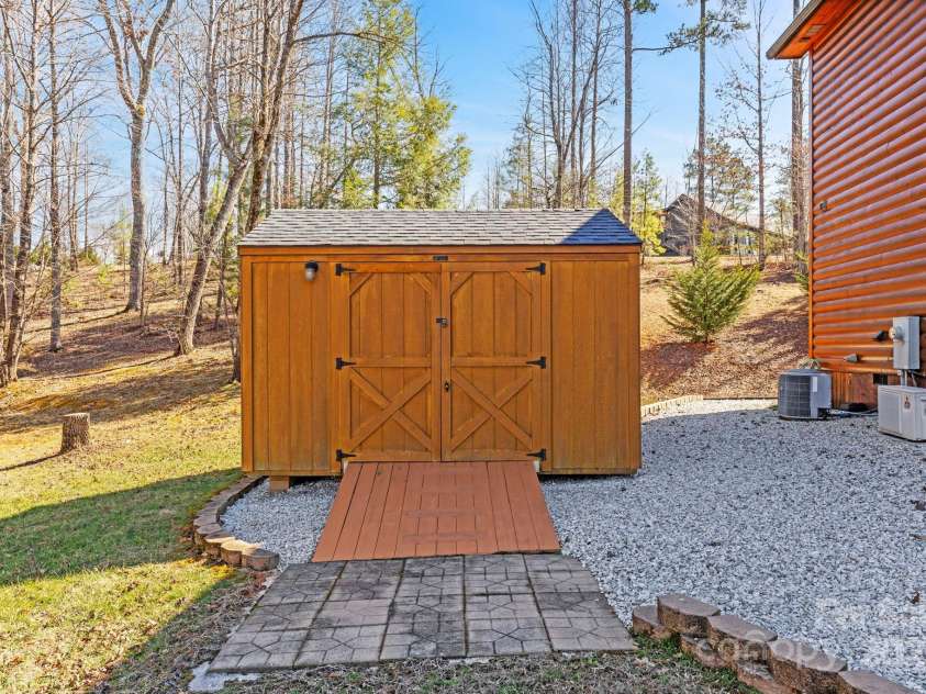 176 Mystic Ridge, Union Mills, NC 28167.  MLS# CAR4233605, YatesRealty ID 3170. 