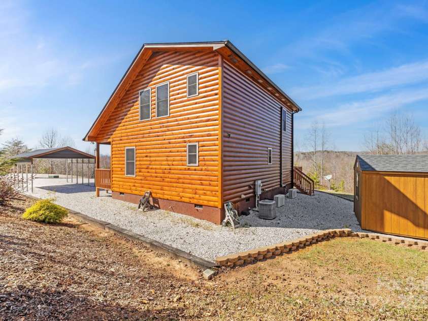 176 Mystic Ridge, Union Mills, NC 28167.  MLS# CAR4233605, YatesRealty ID 3170. 