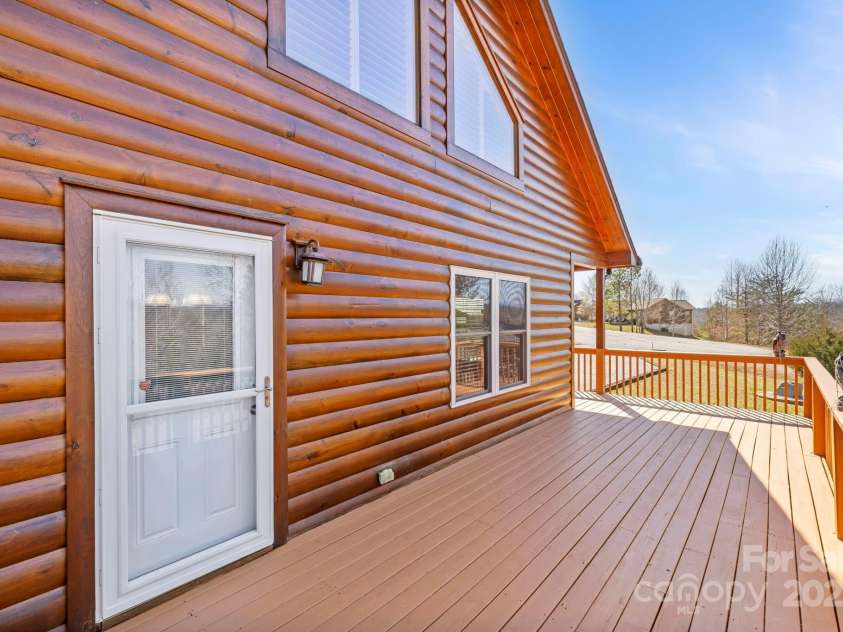 176 Mystic Ridge, Union Mills, NC 28167.  MLS# CAR4233605, YatesRealty ID 3170. 