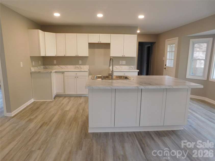 5509 Morgan Mill Road, Monroe, NC 28110.  MLS# CAR4343983, YatesRealty ID 3170. Kitchen
