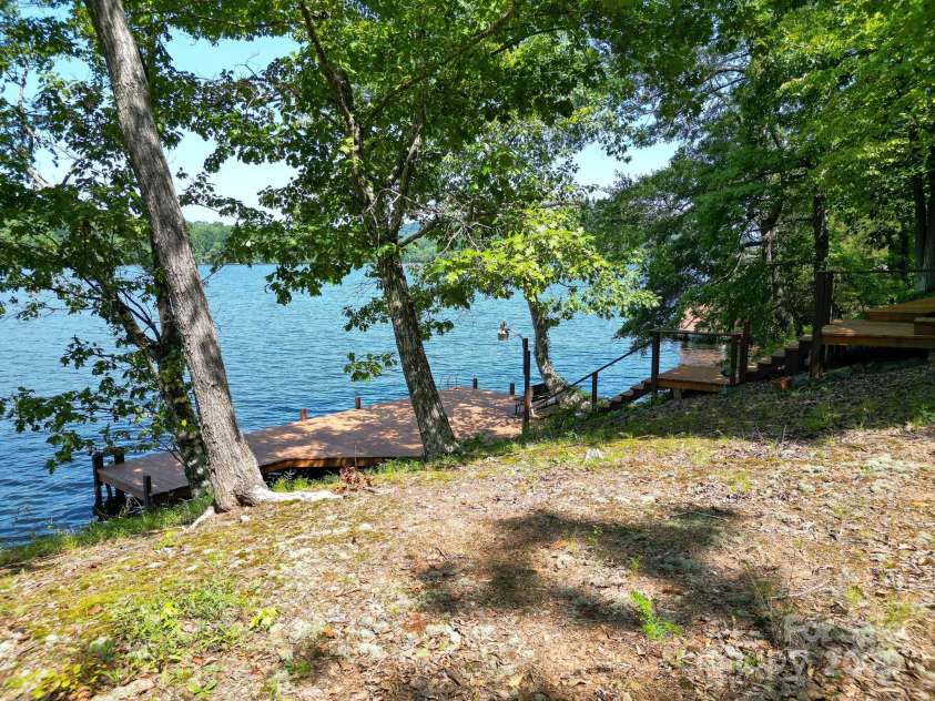 179 Mountainview Lane, Troy, NC 27371.  MLS# CAR4283240, YatesRealty ID 31701. 