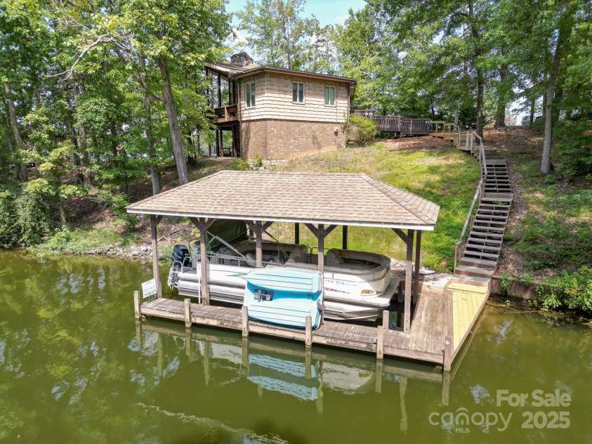 179 Mountainview Lane, Troy, NC 27371.  MLS# CAR4283240, YatesRealty ID 31701. 
