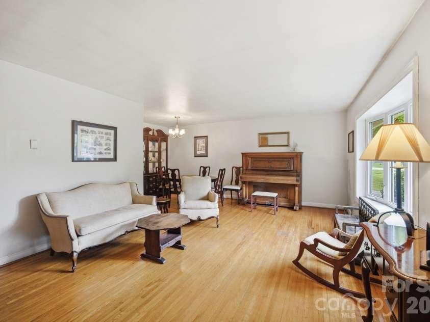 635 Fieldstone Road, Mooresville, NC 28115.  MLS# CAR4389482, YatesRealty ID 31701. 