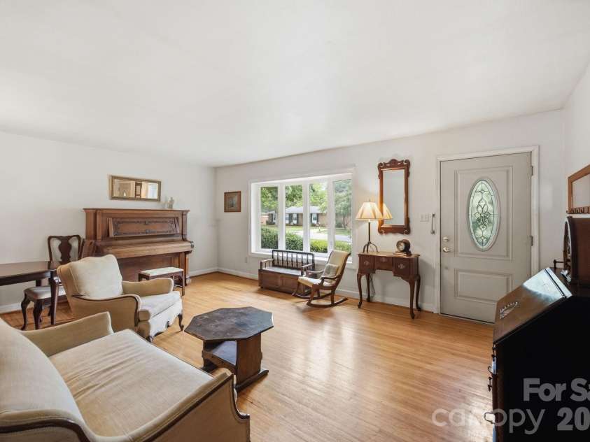 635 Fieldstone Road, Mooresville, NC 28115.  MLS# CAR4389482, YatesRealty ID 31701. 