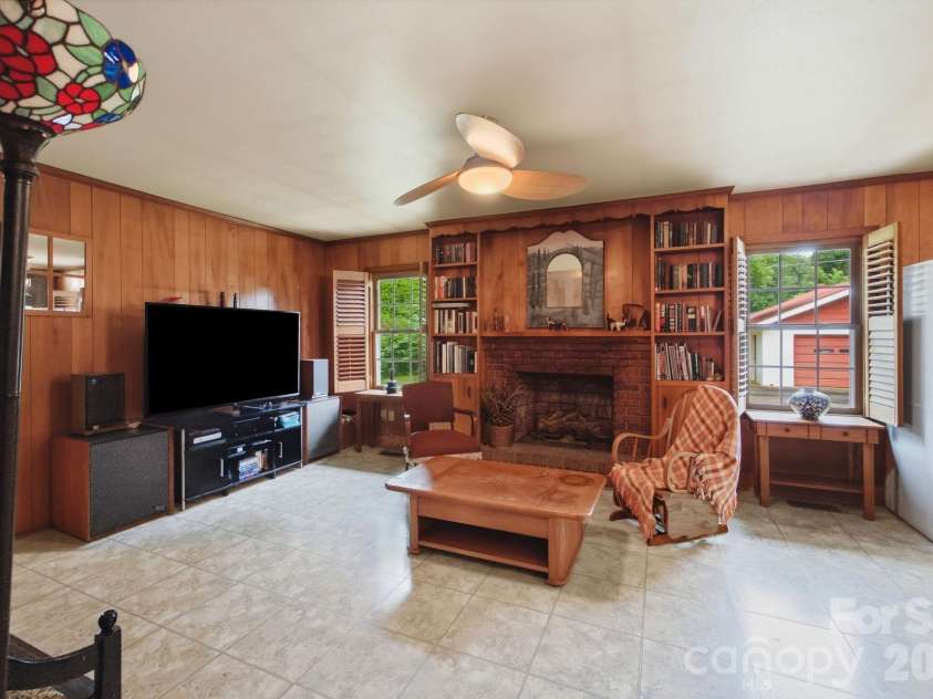 635 Fieldstone Road, Mooresville, NC 28115.  MLS# CAR4389482, YatesRealty ID 31701. 