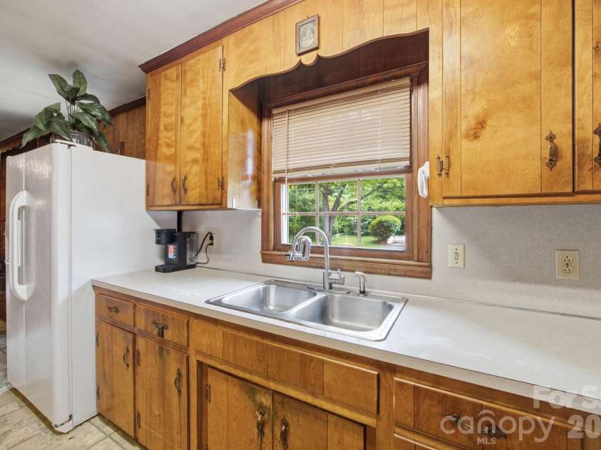 635 Fieldstone Road, Mooresville, NC 28115.  MLS# CAR4389482, YatesRealty ID 31701. 