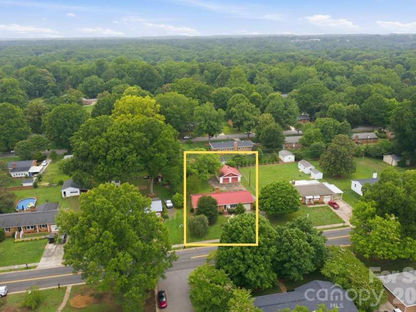 635 Fieldstone Road, Mooresville, NC 28115.  MLS# CAR4389482, YatesRealty ID 31701. 
