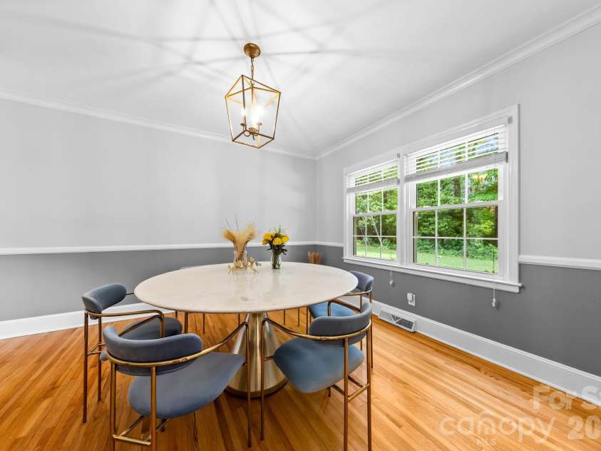 6620 Newhall Road, Charlotte, NC 28270.  MLS# CAR4391690, YatesRealty ID 31702. Dining Room