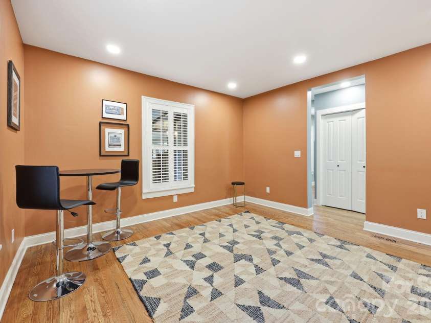 327 Campus Street, Charlotte, NC 28216.  MLS# CAR4379740, YatesRealty ID 31703. 