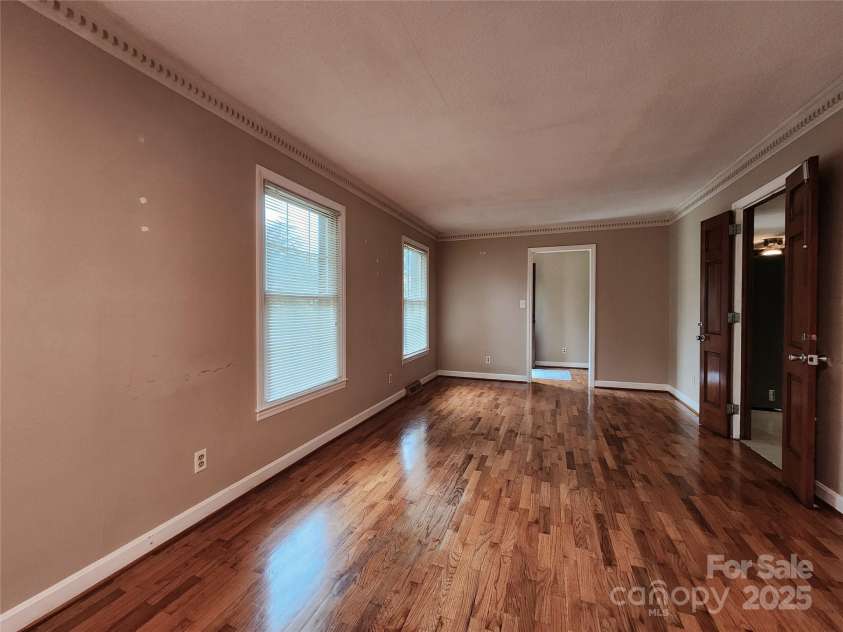 2019 Rhonda Drive, Gastonia, NC 28054.  MLS# CAR4289053, YatesRealty ID 31704. Living Room