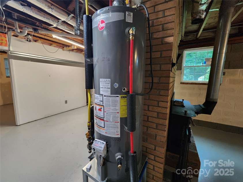 2019 Rhonda Drive, Gastonia, NC 28054.  MLS# CAR4289053, YatesRealty ID 31704. Newer water heater