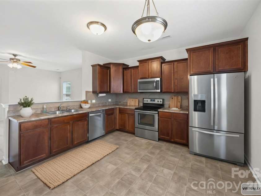 519 Braintree Terrace, Rock Hill, SC 29730.  MLS# CAR4389184, YatesRealty ID 31704. 