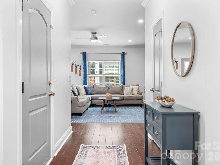 2617 Kendrick Avenue, Charlotte, NC 28269.  MLS# CAR4392189, YatesRealty ID 31705. 