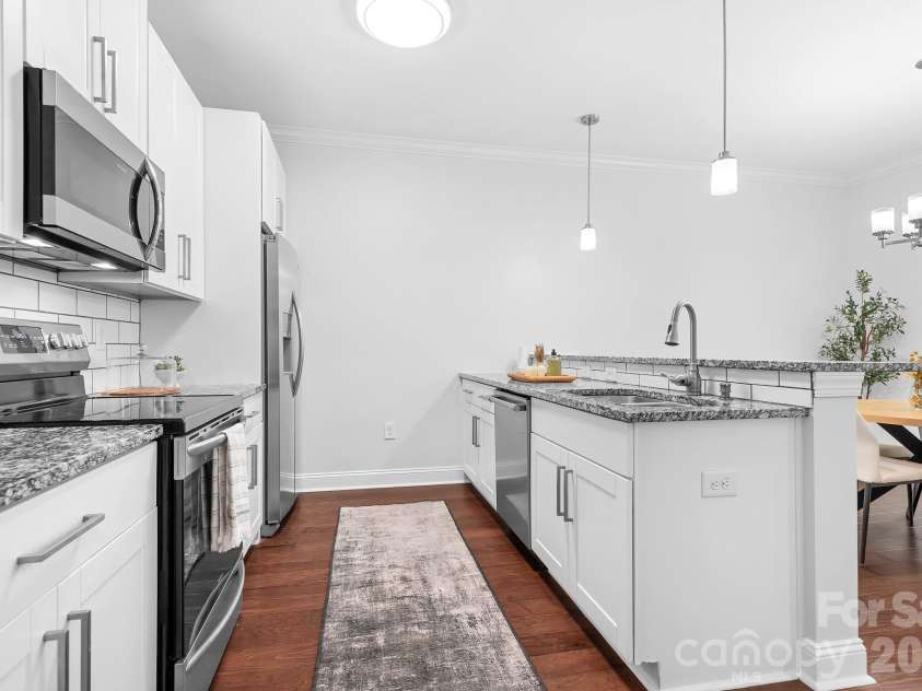 2617 Kendrick Avenue, Charlotte, NC 28269.  MLS# CAR4392189, YatesRealty ID 31705. 