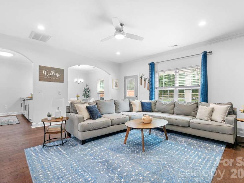 2617 Kendrick Avenue, Charlotte, NC 28269.  MLS# CAR4392189, YatesRealty ID 31705. Open Floor Plan