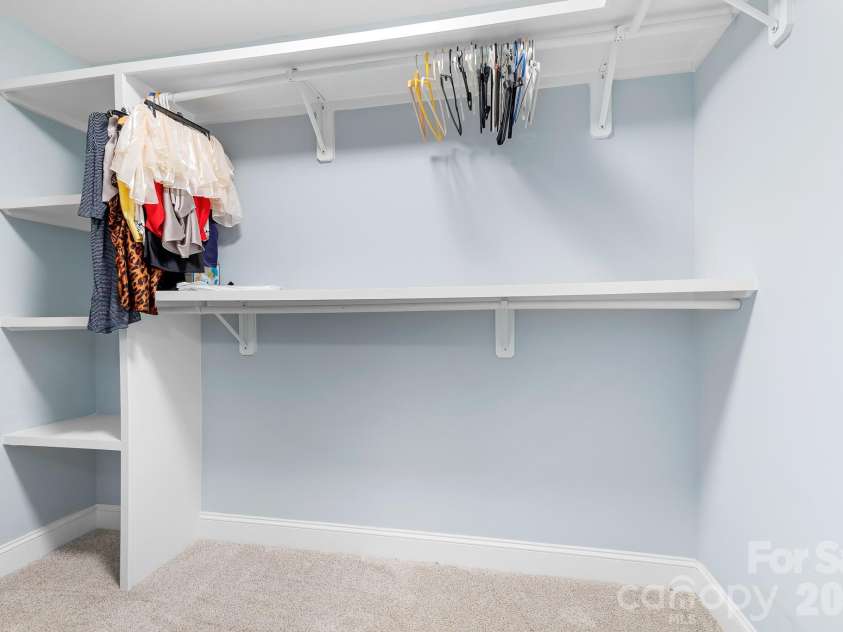 2617 Kendrick Avenue, Charlotte, NC 28269.  MLS# CAR4392189, YatesRealty ID 31705. Primary Closet