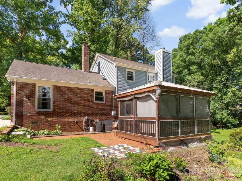121 Summersby Street, Fort Mill, SC 29715.  MLS# CAR4388715, YatesRealty ID 31706. 