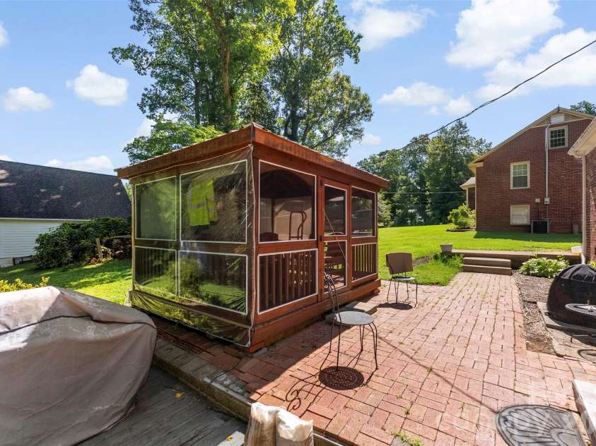 121 Summersby Street, Fort Mill, SC 29715.  MLS# CAR4388715, YatesRealty ID 31706. 