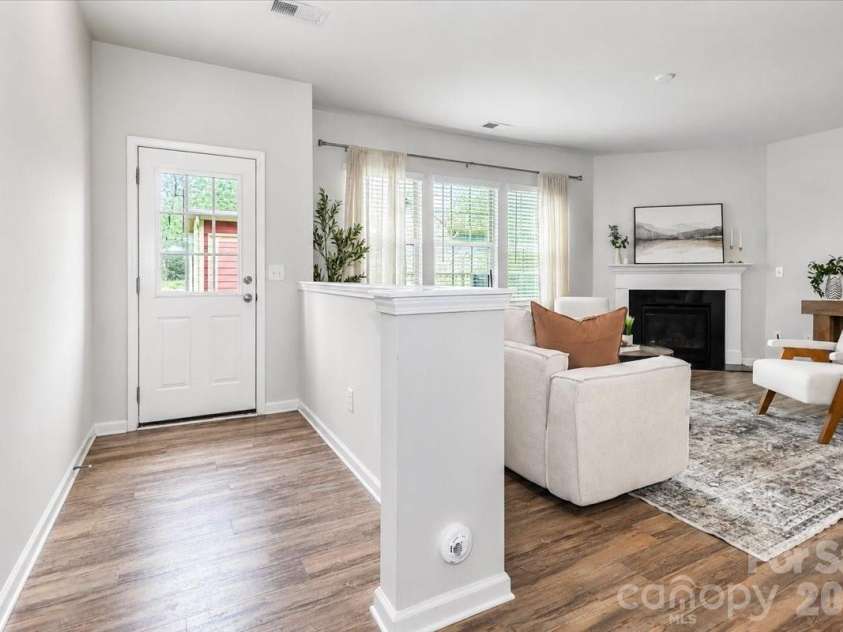 11320 Westbranch Parkway, Davidson, NC 28036.  MLS# CAR4392309, YatesRealty ID 31707. Access to backyard