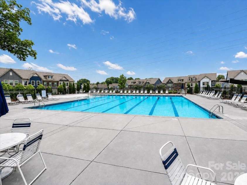 11320 Westbranch Parkway, Davidson, NC 28036.  MLS# CAR4392309, YatesRealty ID 31707. Amenities include outdoor pool