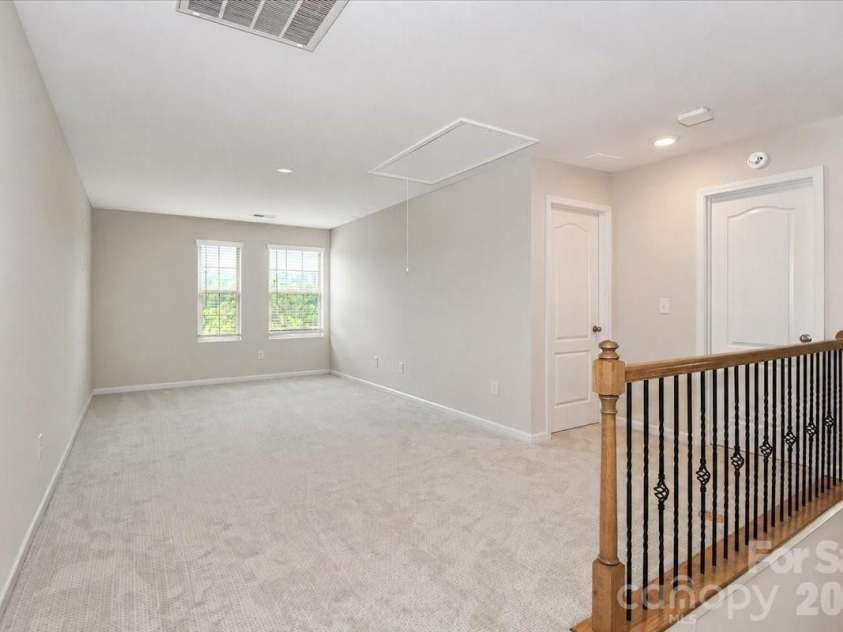 11320 Westbranch Parkway, Davidson, NC 28036.  MLS# CAR4392309, YatesRealty ID 31707. Loft