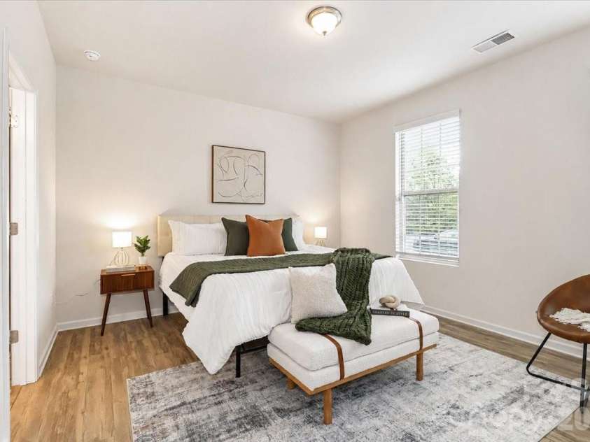 11320 Westbranch Parkway, Davidson, NC 28036.  MLS# CAR4392309, YatesRealty ID 31707. Primary bedroom #1 on main level
