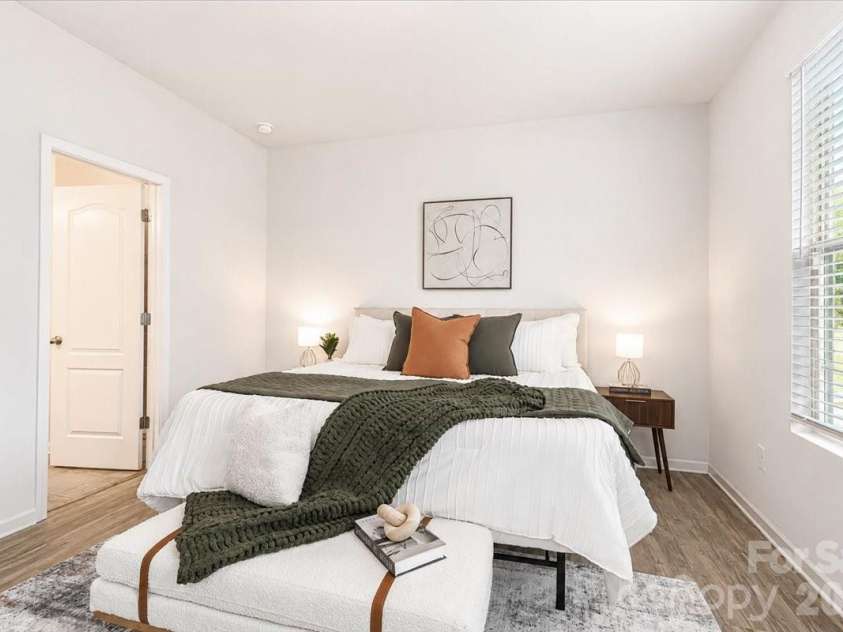 11320 Westbranch Parkway, Davidson, NC 28036.  MLS# CAR4392309, YatesRealty ID 31707. Primary bedroom #1 on main level