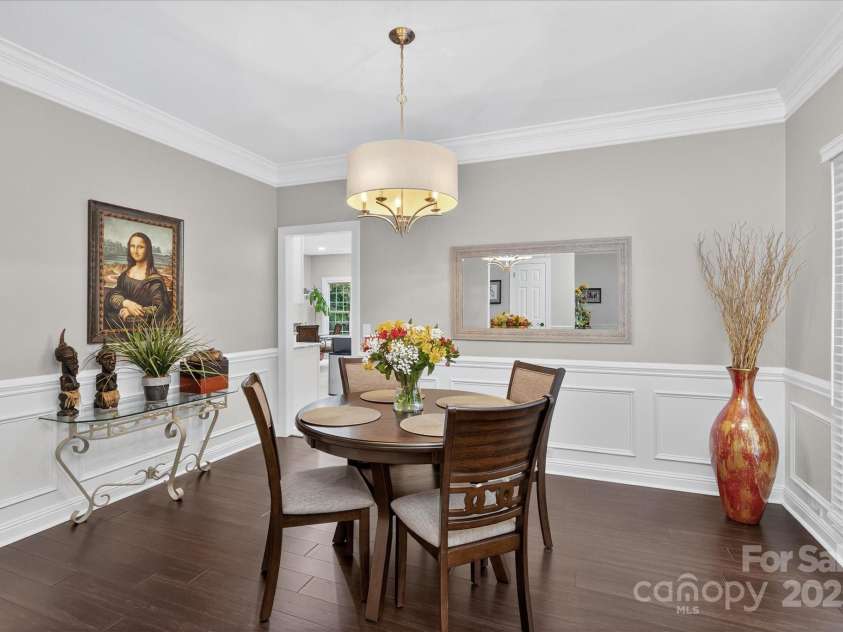 4713 Hanging Ivy Drive, Charlotte, NC 28215.  MLS# CAR4290401, YatesRealty ID 31707. Formal Dining Room