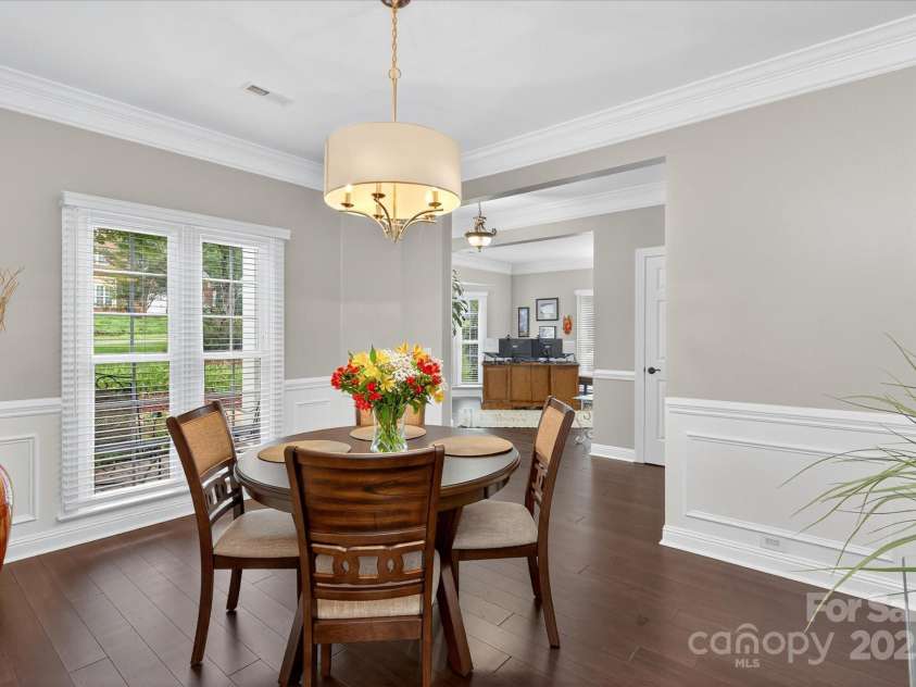 4713 Hanging Ivy Drive, Charlotte, NC 28215.  MLS# CAR4290401, YatesRealty ID 31707. Formal Dining Room