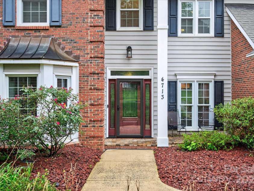 4713 Hanging Ivy Drive, Charlotte, NC 28215.  MLS# CAR4290401, YatesRealty ID 31707. Front of Home