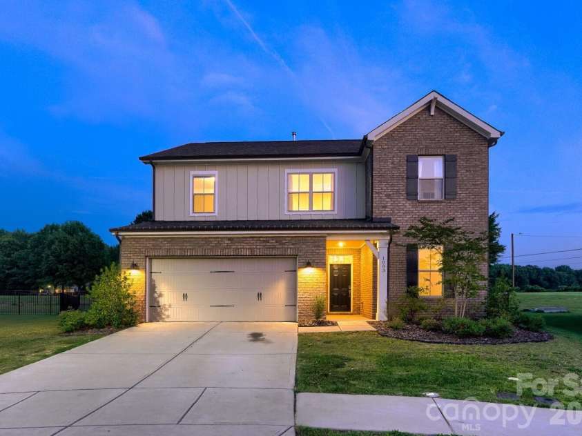 1003 Yearden Lane, Monroe, NC 28110.  MLS# CAR4394155, YatesRealty ID 31709. 
