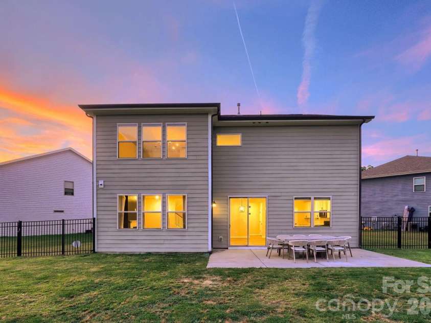 1003 Yearden Lane, Monroe, NC 28110.  MLS# CAR4394155, YatesRealty ID 31709. 