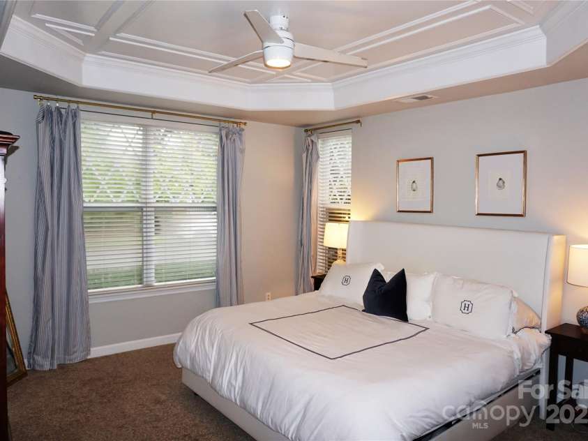 13704 Aldenbrook Drive, Huntersville, NC 28078.  MLS# CAR4291359, YatesRealty ID 31709. 